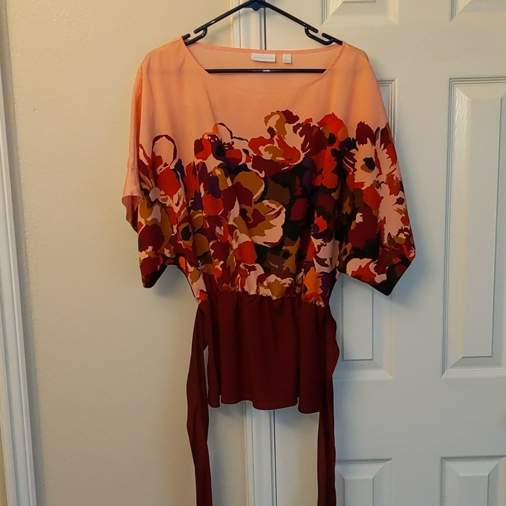New York and Company Coral floral blouse